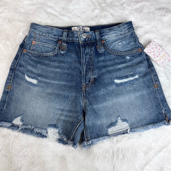 Free People Makai Cut Off Denim Shorts Size 25 - Picture 4 of 12